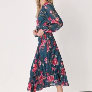 Large. Dark Teal Blue Floral Pleated Midi Wrap Dress